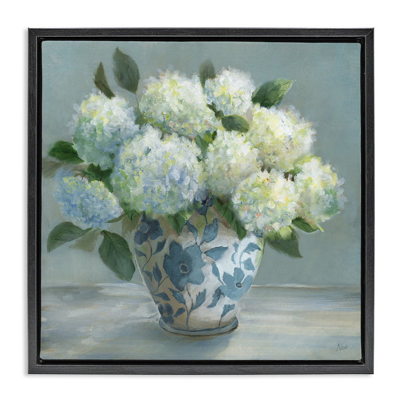 Hortensias dans un élégant cadre flottant dans un vase, design par Nan, H 18 po x l 18 po, Cadre flottant noir de jais
