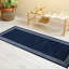 Tapis bleu / blanc en polypropylène tissé à la machine Galatea-142802875
