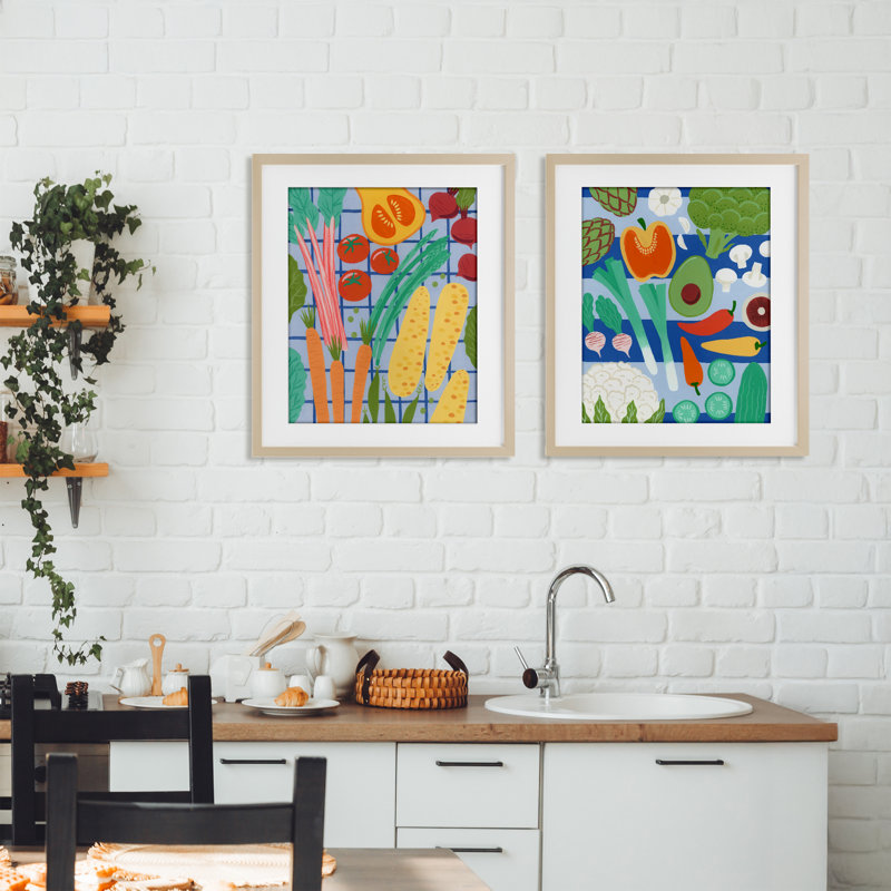 Ensemble de 2 impressions encadrées sous verre Bright Veggie Harvests, design par Courtney Haley, Cadre de récolte en pin