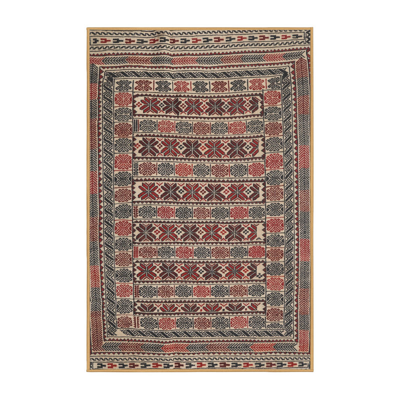 Oriental Indoor Rug, Rectangle 5' x 7'