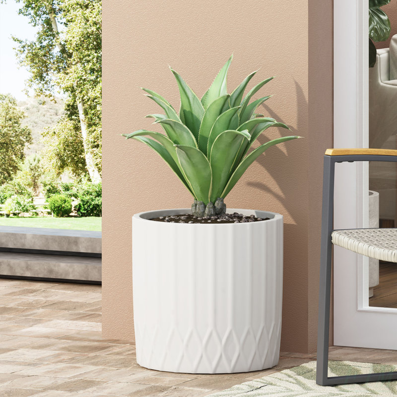 Mgo Planter, 16.08" H x 16.58" W x 16.5" D