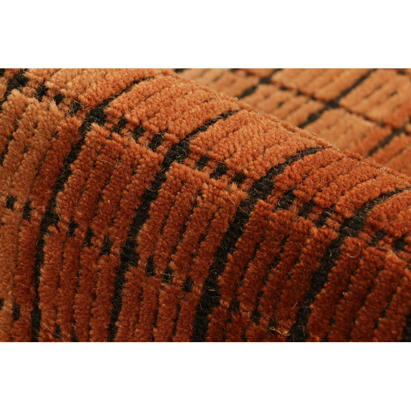 Rug & Kilim’S Gradient Rug In Creamy Beige-Brown Ombre Grid And High-Low Texture
