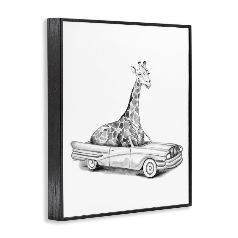 Girafe dans un véhicule rétro, estampe numérique, design par Rachel Nieman, H 14 po x l 11 po, Giclée encadrée noir minuit