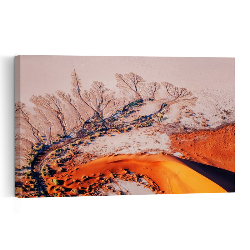 «Red Desert Camel», art mural contemporain abstrait, art mural, H 60 po x l 40 po