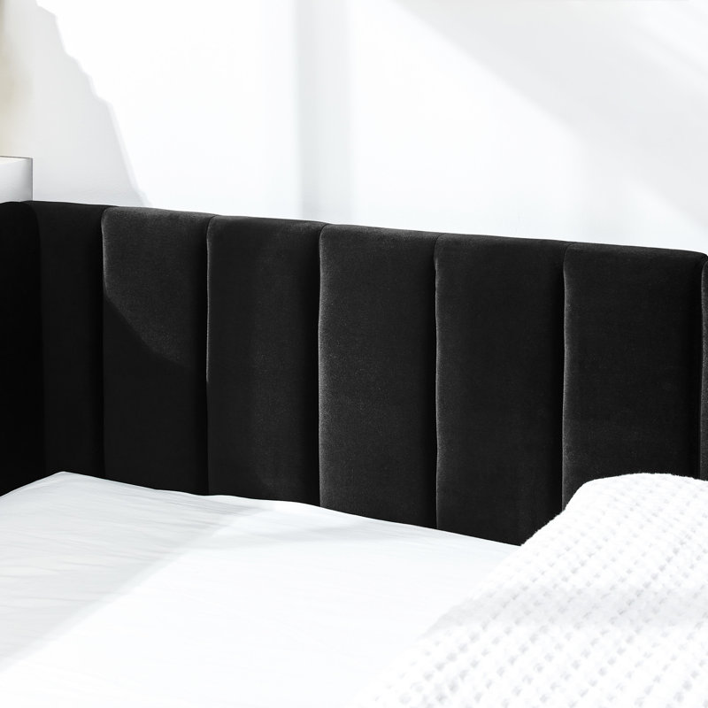 Lit de jour double avec revêtement en velours noir et tissu d'ameublement pour chambre
