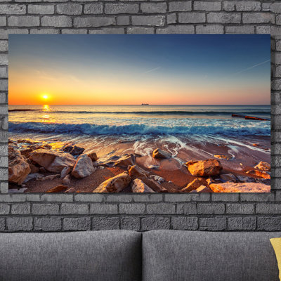 " Beautiful Sunrise Over The Sea "