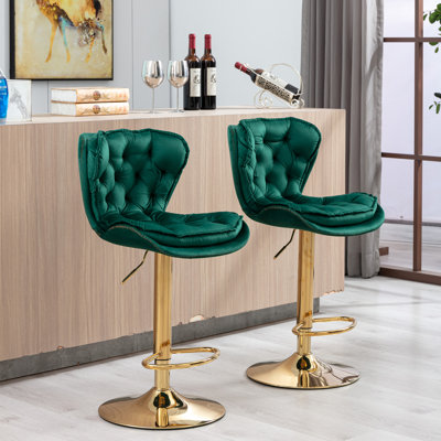 Ensemble de 2 tabourets de bar en velours, pivotants, réglables en hauteur, avec repose-pieds chromé et pieds dorés - Vert | Idée de cadeau