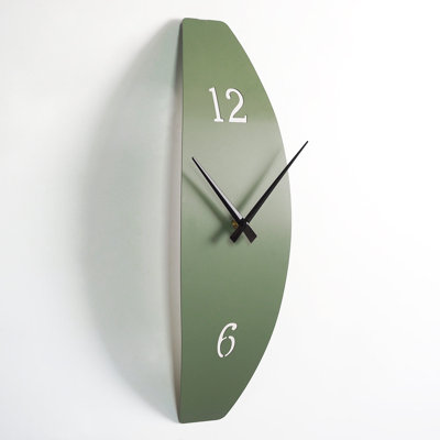 Horloge murale moderne en métal Curve of Time 