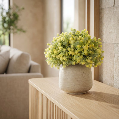 Sedum Bush dans un vase Fiberstone