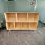 Bibliothèque en bois, bibliothèque à 2 niveaux, 7 compartiments de rangement, bibliothèque ouverte avec pieds pour le bureau personnel, le salon, le bureau