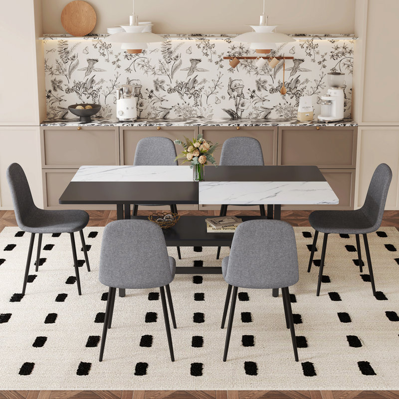 Ensemble de table et de chaises 71 pi x 35,4 po et table de salle à manger épissée avec fonction de rangement au milieu des pieds de la table.