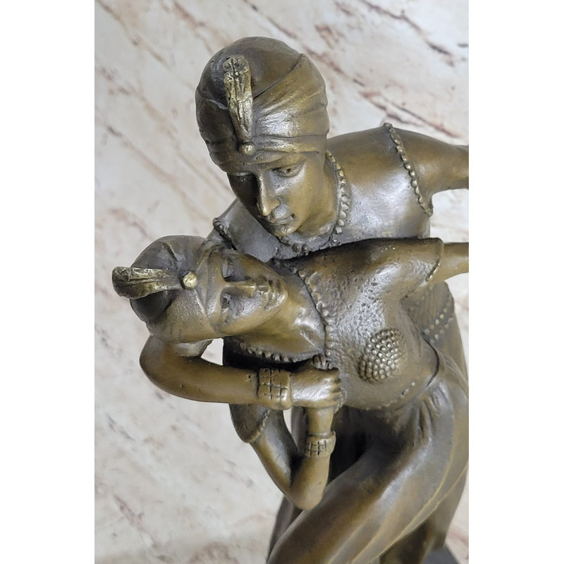 Figurines et sculptures