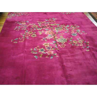 Tapis décoratif antique mauve à motif floral en laine noué à la main des années 1930