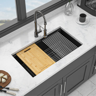 Évier de cuisine en quartz composite 30 po x 19 po noir