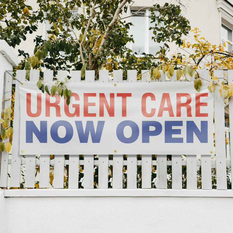 Bannière Urgent Care Now Open 24 po x 72 po