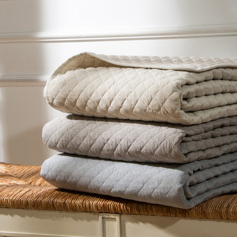 King Light Taupe Diamond Quilted Coverlet Set