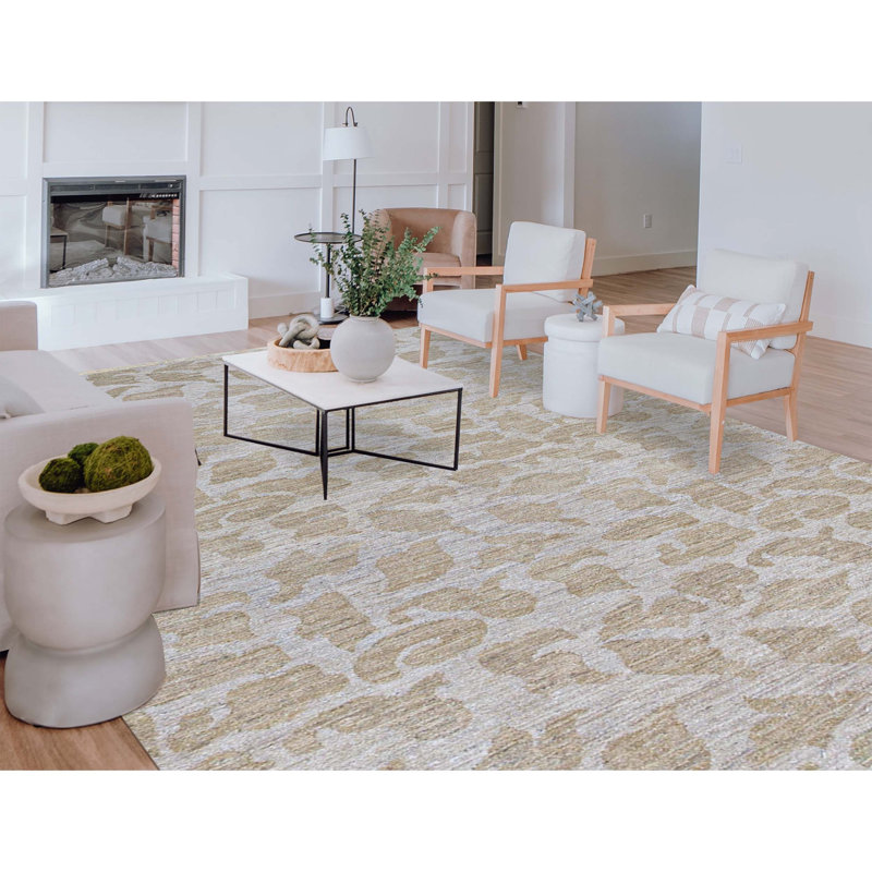 Hand-Knotted High-Quality Beige Area Rug