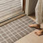 Hand Travertine-493859261