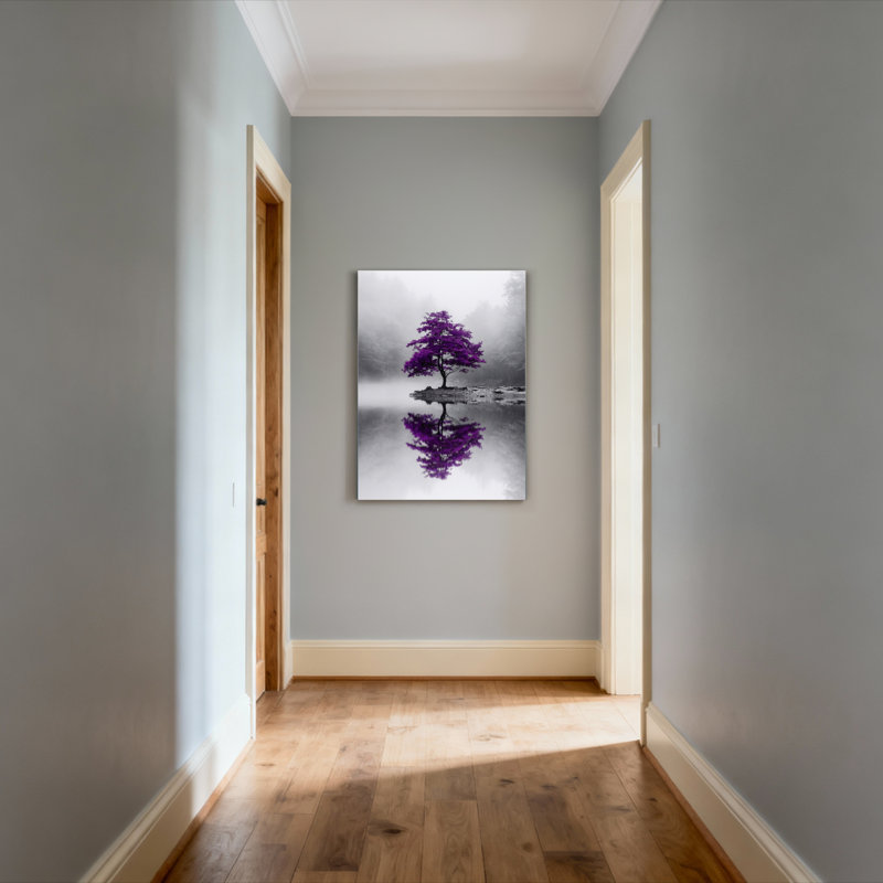 Ensemble de 1 tableau sur toile tendue représentant un paysage avec reflet d'arbre violet, H 48 po x l 32 po