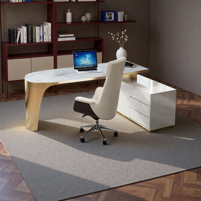 Bureau de coin moderne et luxueux