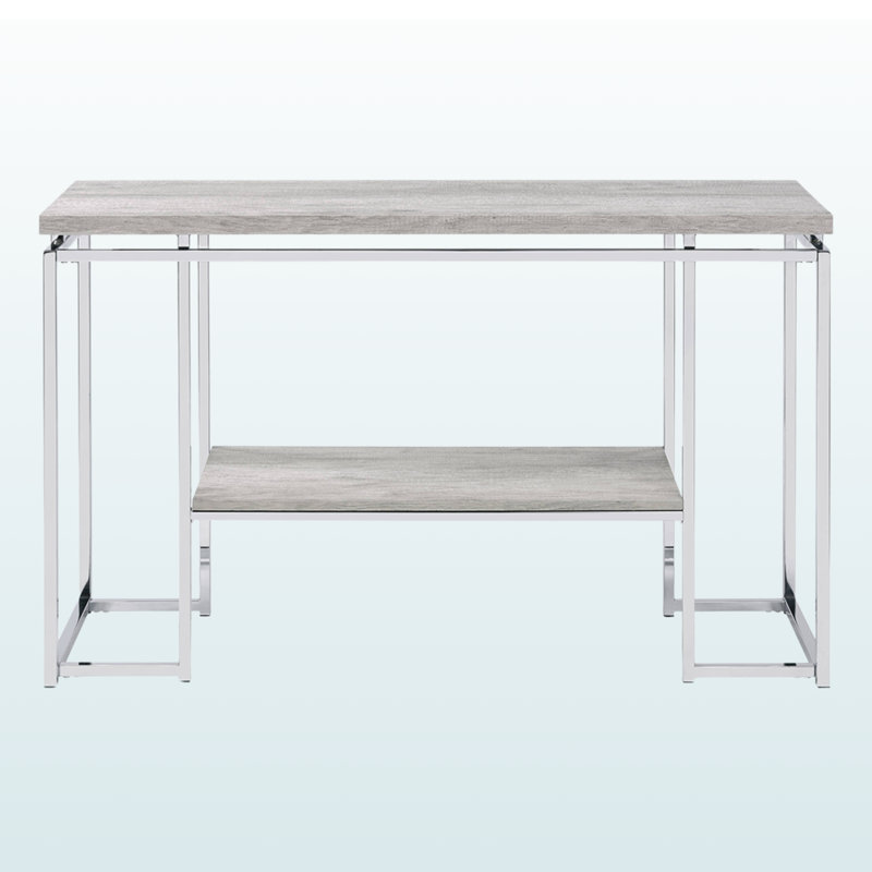 Table de canapé en chêne naturel et chrome Margo - Plateau en bois élégant, tablette simple et base en métal chromé épurée pour les espaces modernes