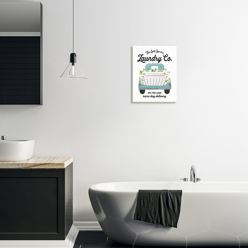 "Self Service Laundry Co." par camion antique, L 13 po x H 19 po