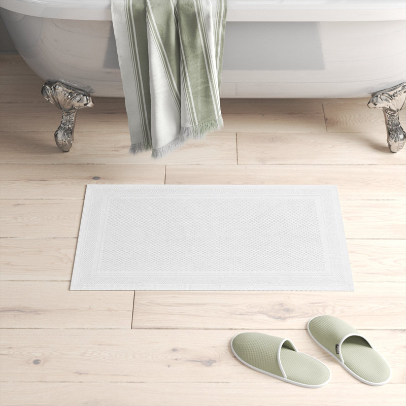 Tanglewood Cotton Non-Slip Bath Rug, White