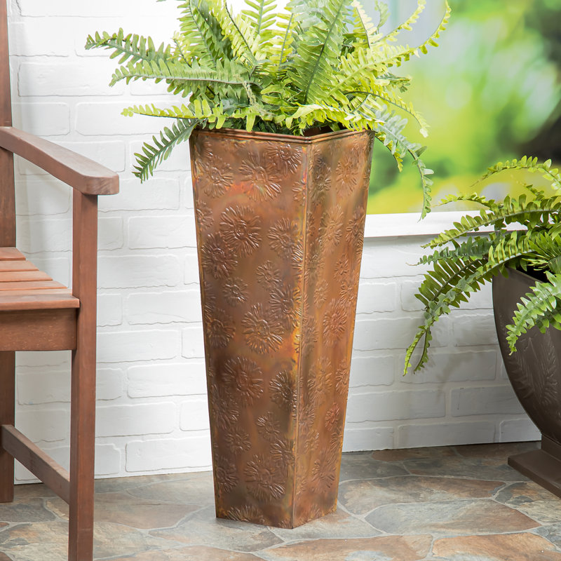 Eidan Metal Pot Planter