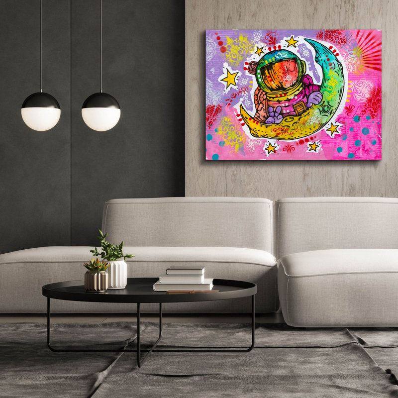 «Astronaut Crescent Moon» par Dean Russo, art mural sur toile, H 40 po x l 54 po x P 1,5 po