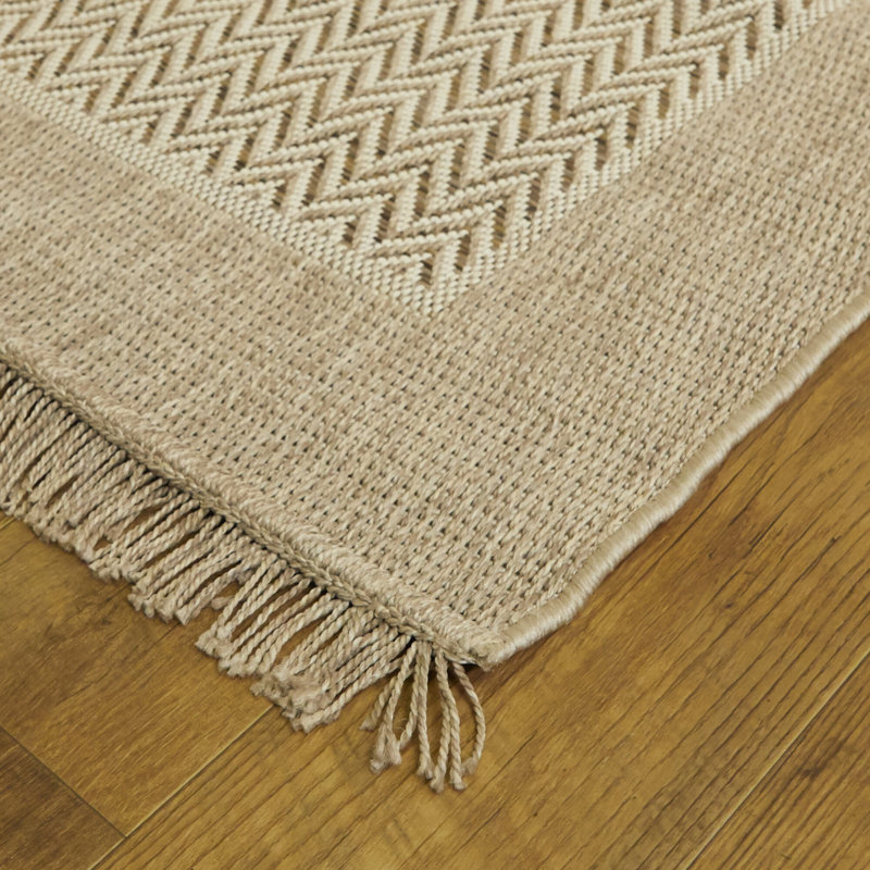 Wymer Beige/Ivory Chevron Border Indoor/Outdoor Area Rug, Rectangle 5'3" x 7'3"