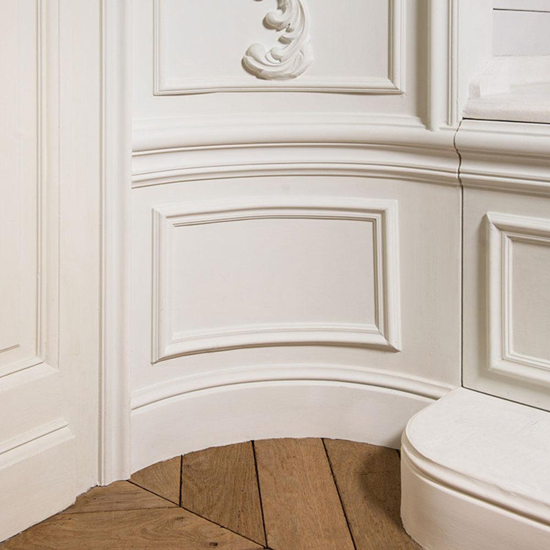 Rail de chaise flexible en polyuréthane flexible apprêté blanc H 4 3/4 po x l 78 po x P 1-3 / 16 po