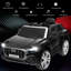 Les enfants montent sur une voiture-62080308