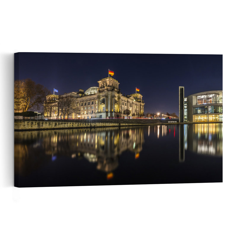 Reichstag Reflections At Night, Modern Abstract Architecture City, impression d'art mural, H 32 po x l 48 po