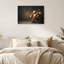 Art mural sur toile crème et roses avec des soucis oranges sur pierre-672902142