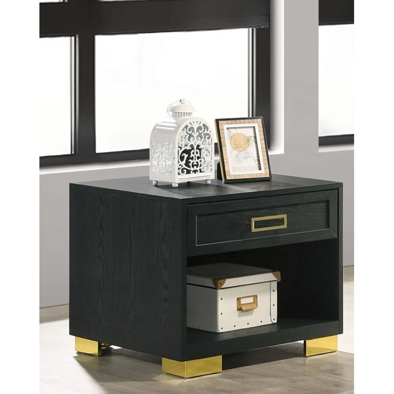 Table de bout contemporaine carrée 1Pc