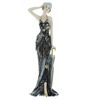Sayer Resin Figurine / Sculpture Decorative Object