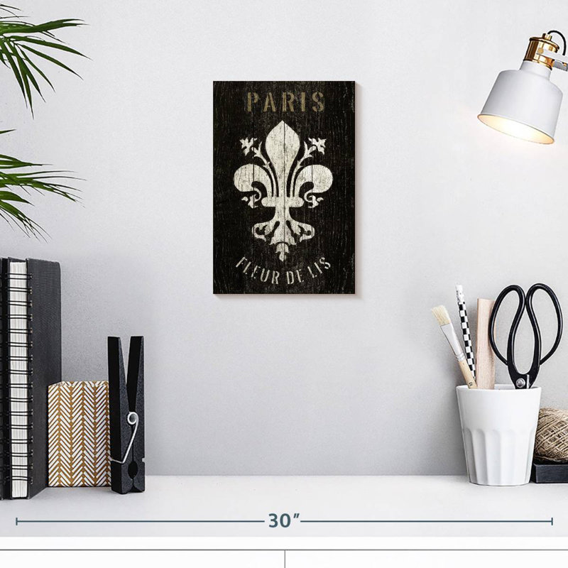 Fleur de lys rénovée Kerner, H 12 po x l 8 po