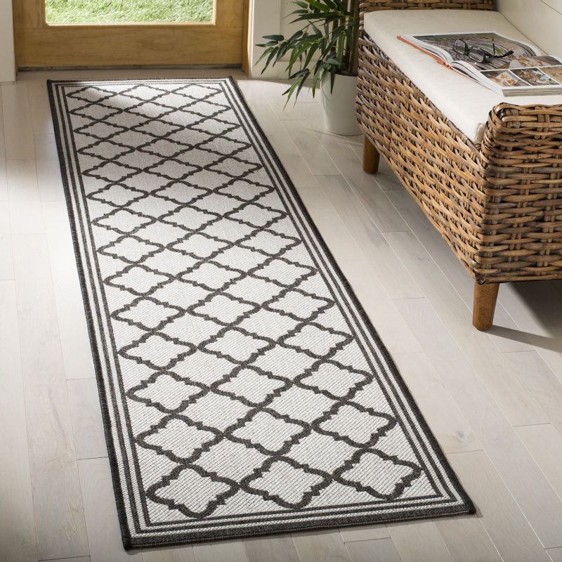 Ferrill 100 Performance Geometric Indoor/Outdoor Area Rug, Runner 2'2" x 8'