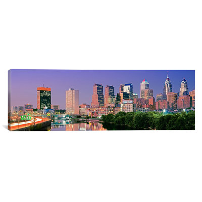 «Philadelphia, Pennsylvania Panoramic Night Skyline», reproduction de photo sur toile