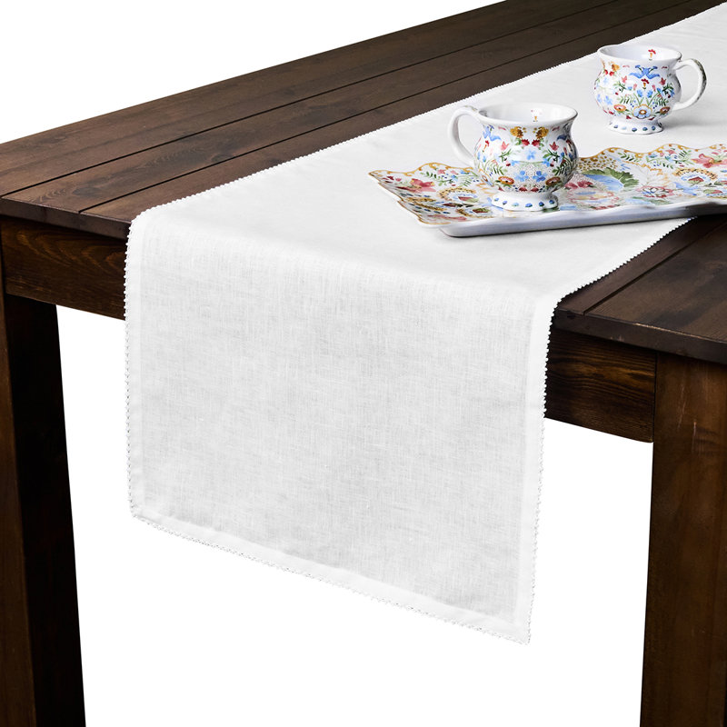 Berry Scallop 18" X 90" Table Runner, White