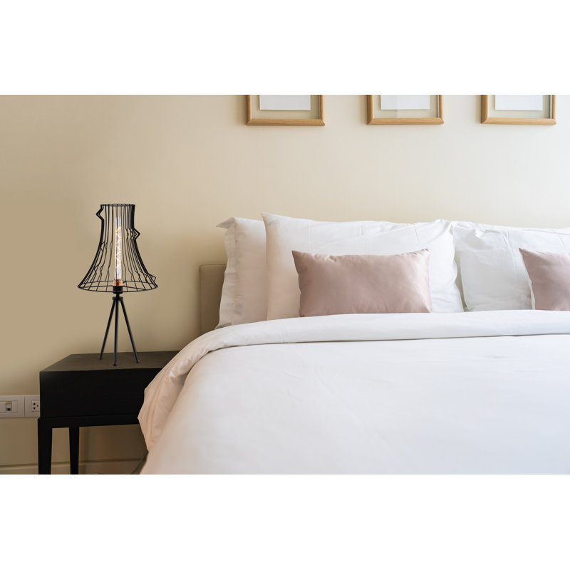 Lampe de table noire 27,95 po Charlize