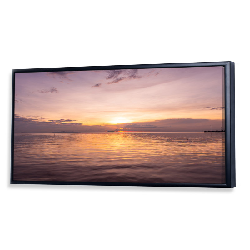 «Beach Sunrise with Dramatic Sky XVIII» - photographie sur toile, Cadre noir, H 8 po x l 12 po x P 1 po
