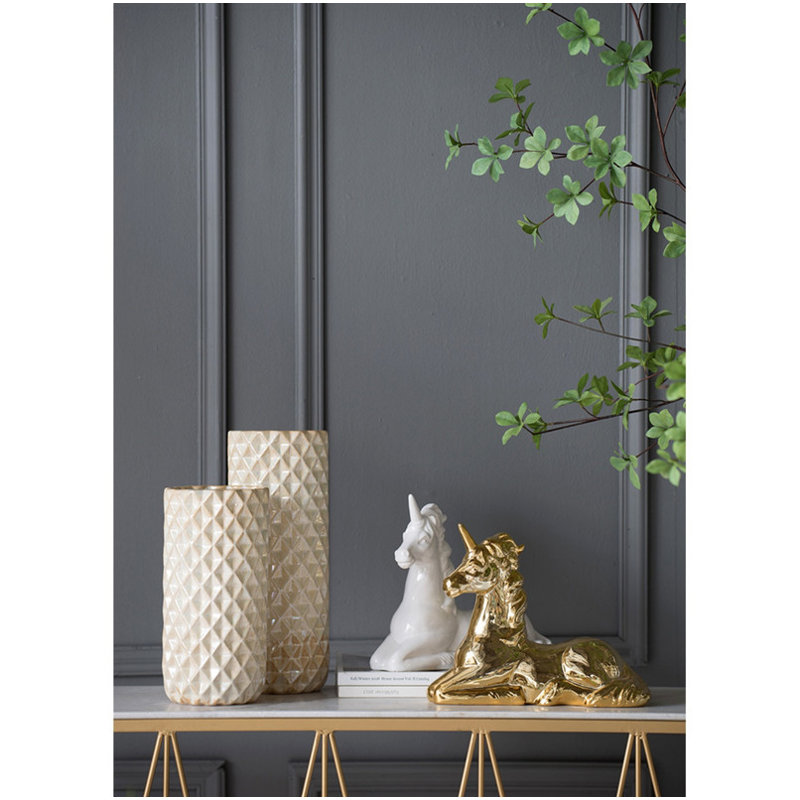 Figurine licorne 11 x 4,5 x 9 po, or