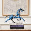 Sculpture de cheval en métal faite à la main-145954067