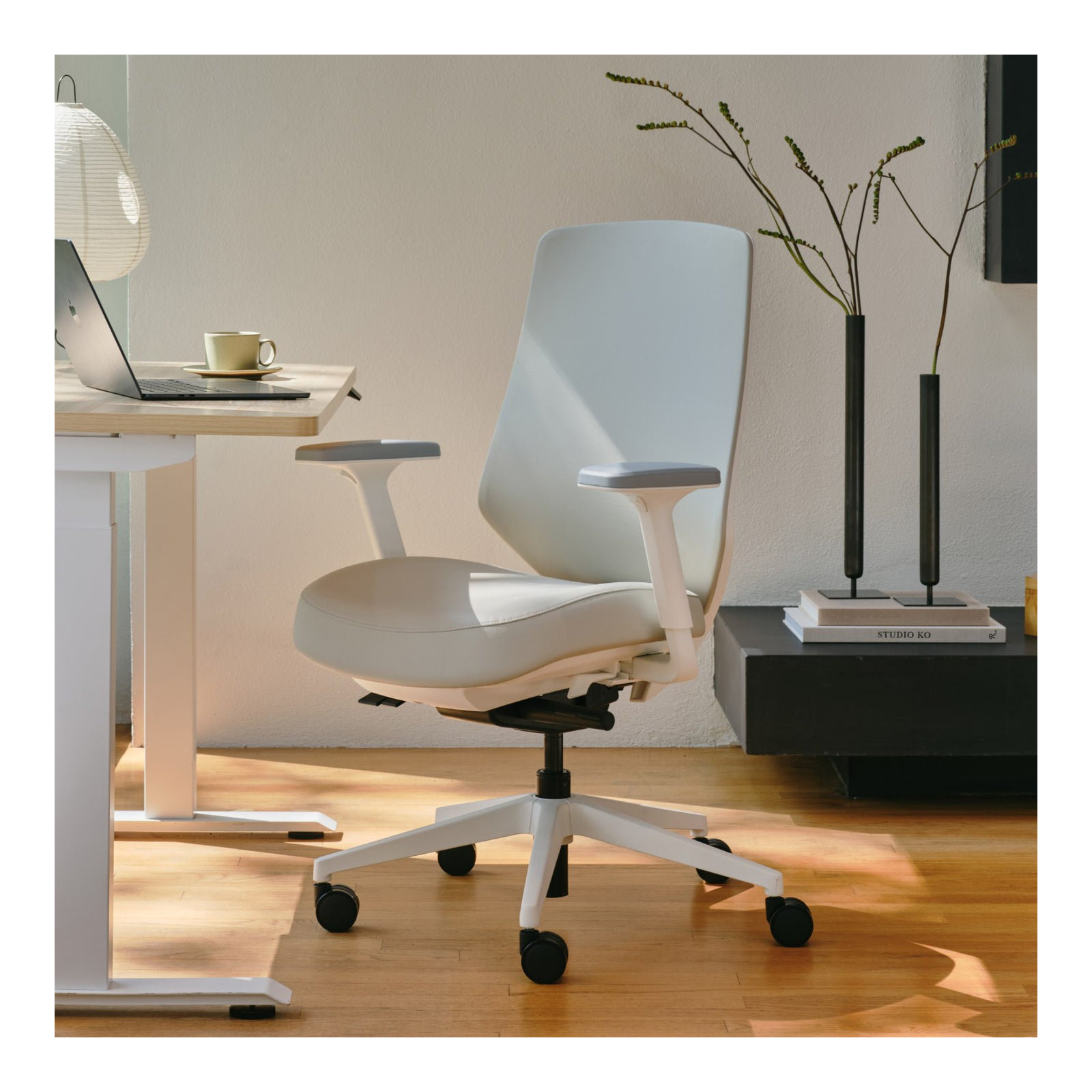 Ergonomic Chair Pro - Vegan Leather, Limestone, White