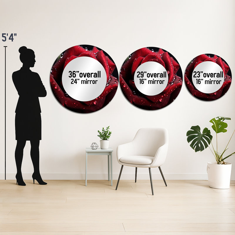 Rose rouge avec gouttes de pluie II - grand miroir floral, miroir mural décoratif rond moderne, impression d'art en métal