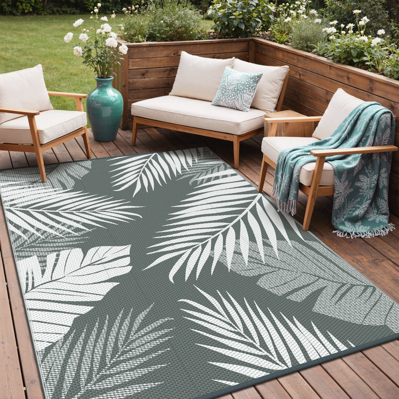 Floral Recycled P.E.T Indoor / Outdoor Area Rug, Grey/White, Rectangle 150 x 240 cm