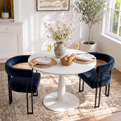 Ensemble de table de salle à manger pour 2 personnes avec table ronde et 2 fauteuils rembourrés en velours