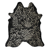 Isola Hide Oriental Handmade Hand-Knotted Novelty 6' x 7' Leather Indoor Use Only in Silver/Black