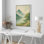 «Green Mountain and River», art mural, paysage d'aquarelle douce avec sentier forestier